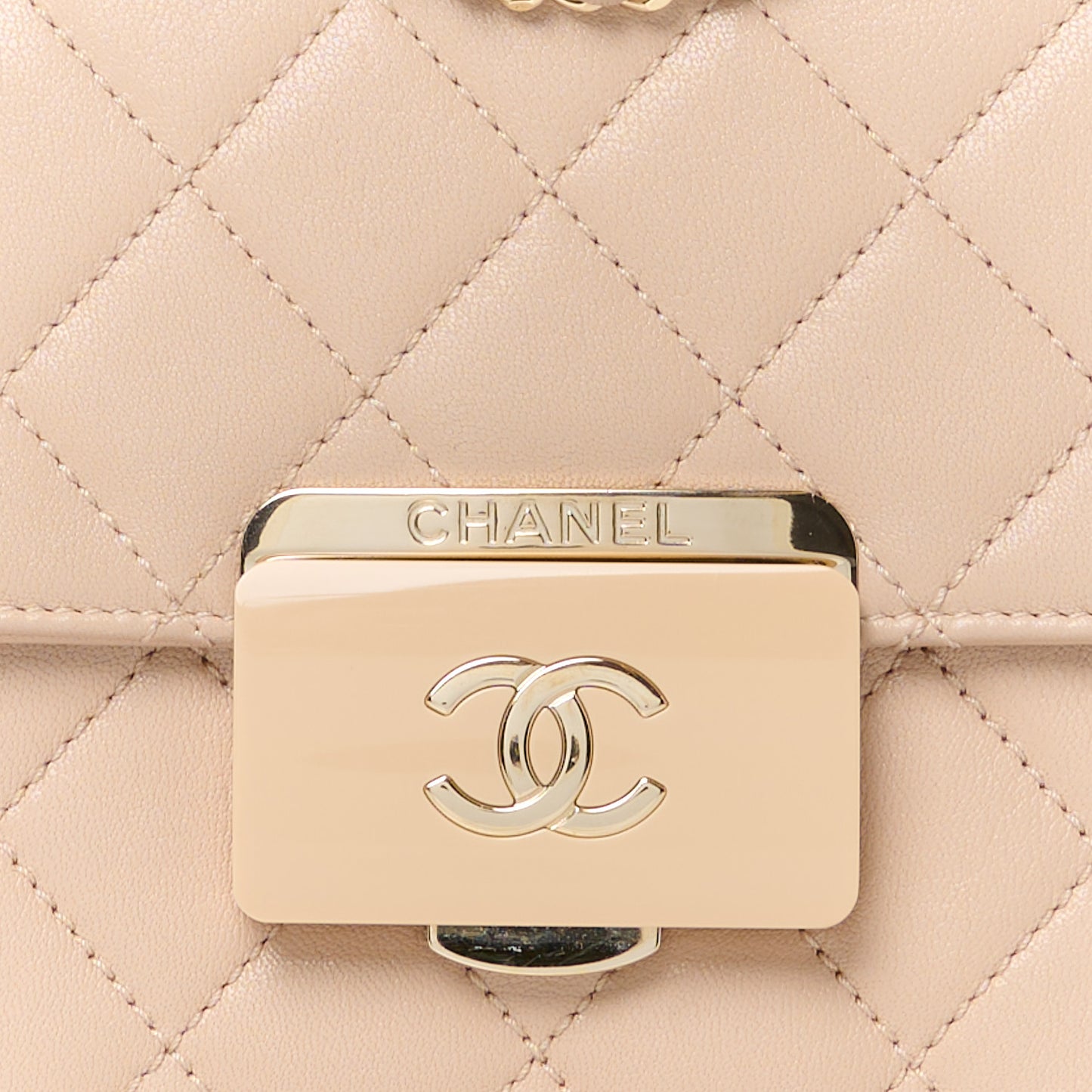 Sheepskin Quilted Beauty Lock Flap