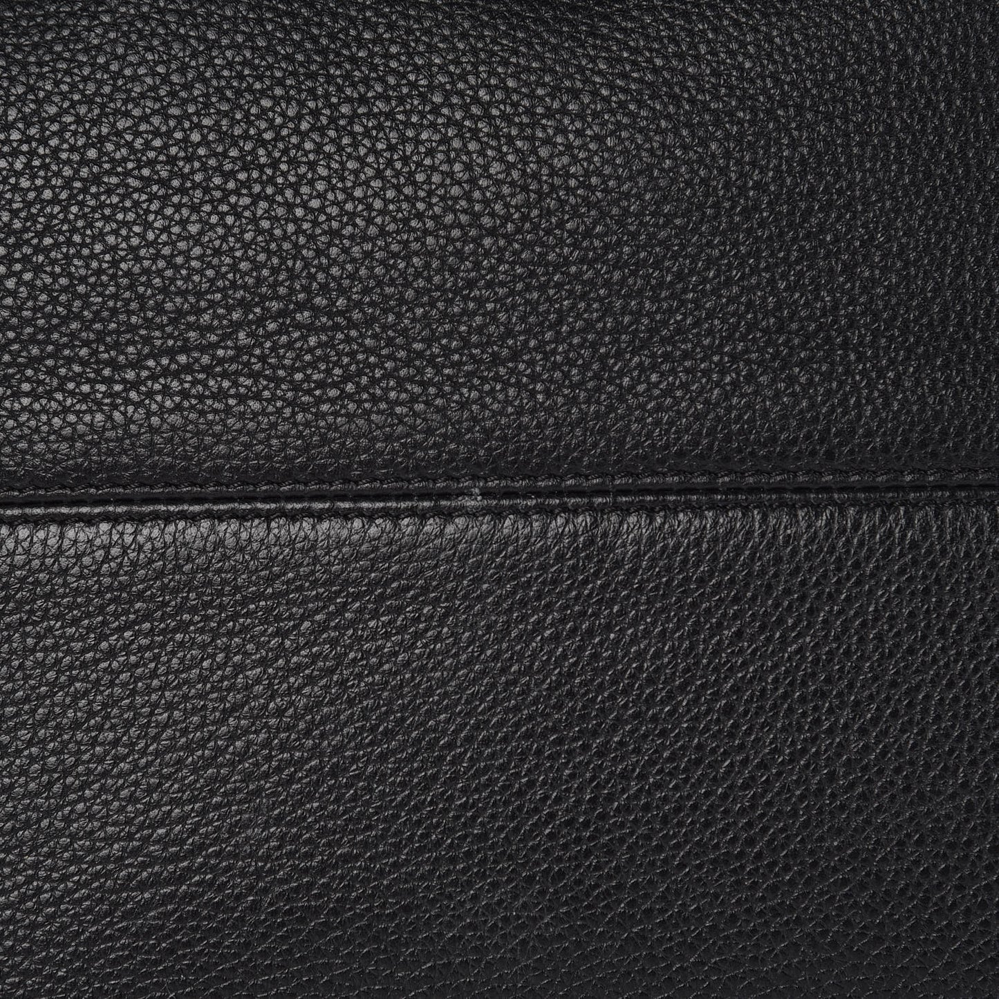 Pebbled Calfskin Large Skull Padlock Zip Around Tote Black