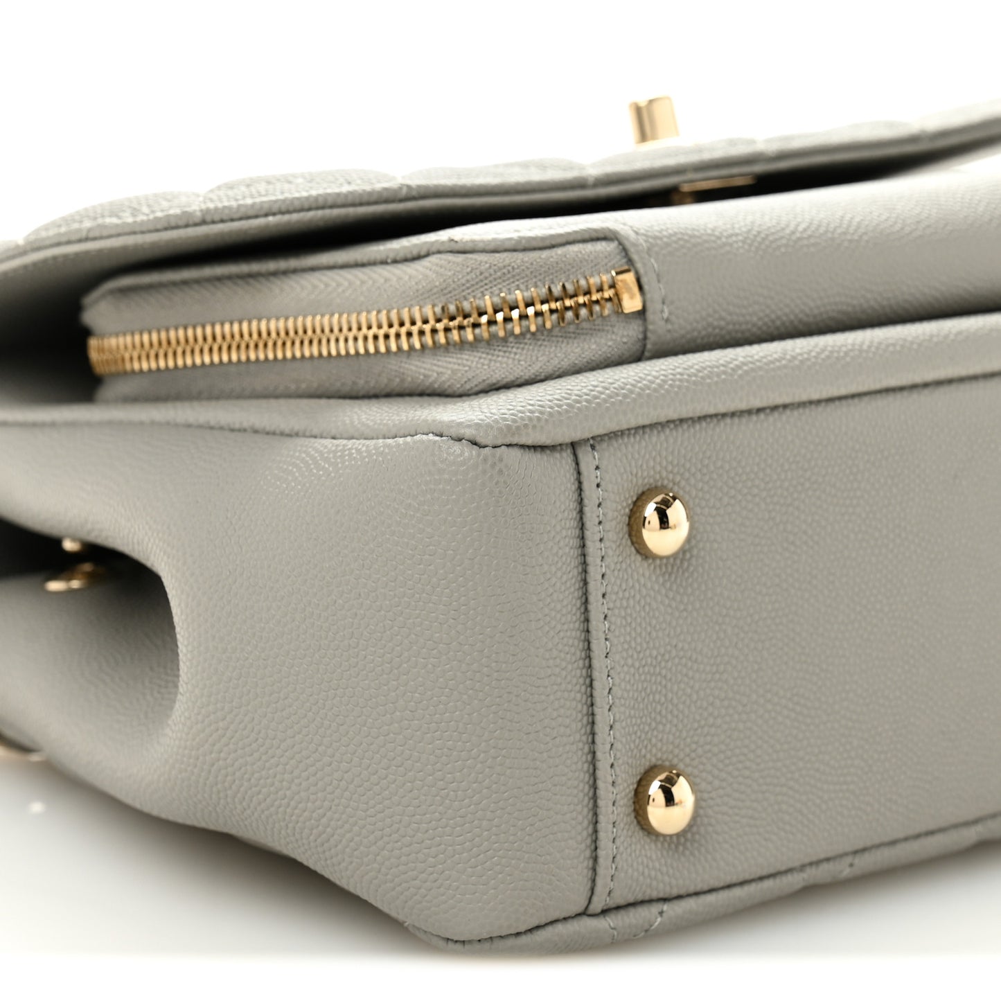 Caviar Quilted Medium Business Affinity Flap Grey