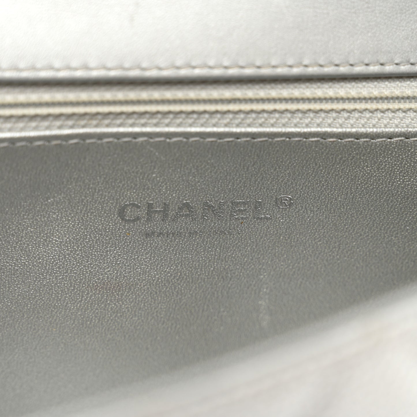 Metallic Caviar Quilted Medium CC Filigree Flap Silver