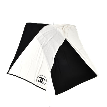 Chanel Wool CC Scarf White Black 2 of 5