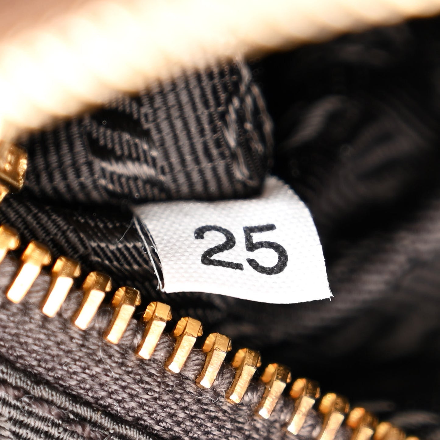 Metallic Saffiano Pochette Platino