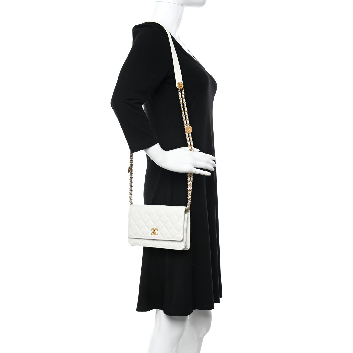 Caviar Quilted Twist Your Buttons Wallet On Chain WOC White