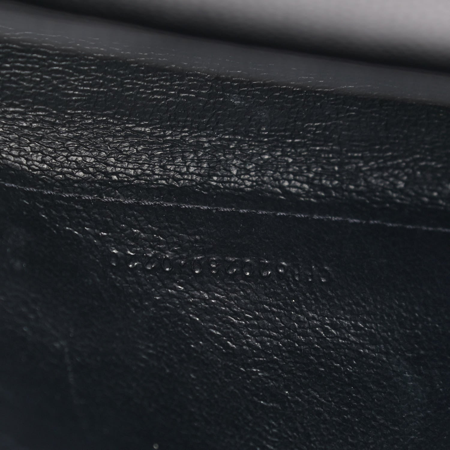 Saint Laurent Grain De Poudre Mixed Matelasse Triquilt Monogram Chain Wallet Black 8 of 10