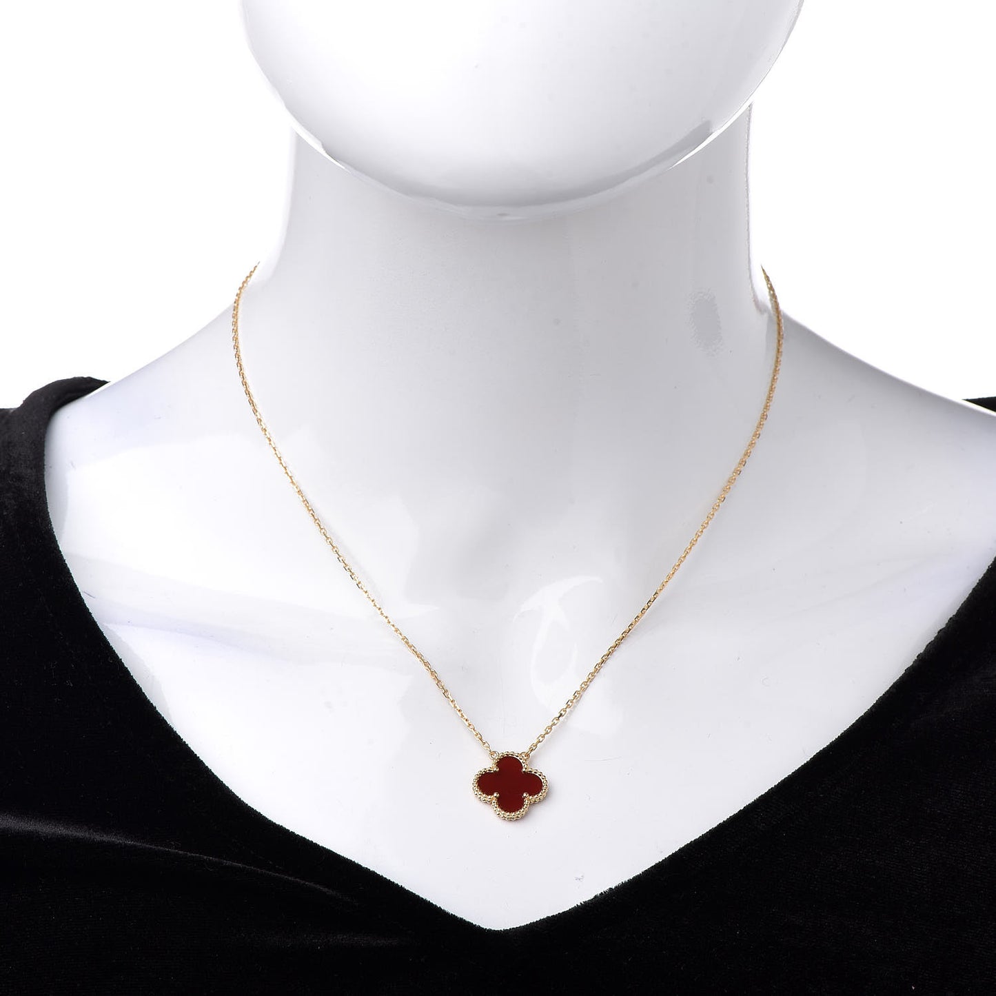 18K Yellow Gold Carnelian Vintage Alhambra Pendant Necklace