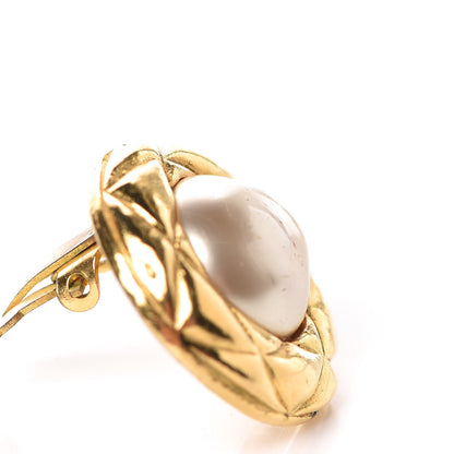 Chanel Pearl Clip On Earrings Gold 5 of 7