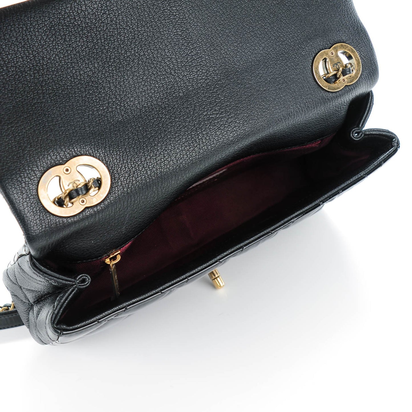 Patent Goatskin Quilted Medium CC Eyelet Flap Black
