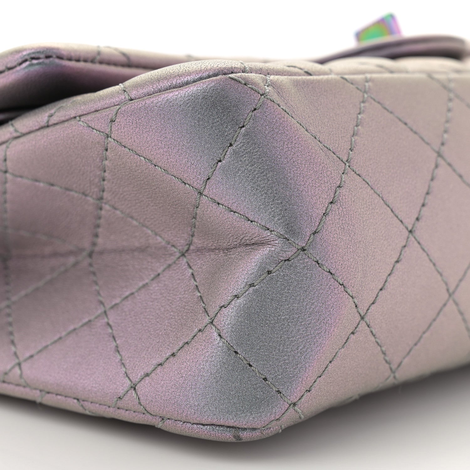 Chanel Iridescent Lambskin Quilted 2.55 Reissue 225 Flap Light Purple 9 of 13