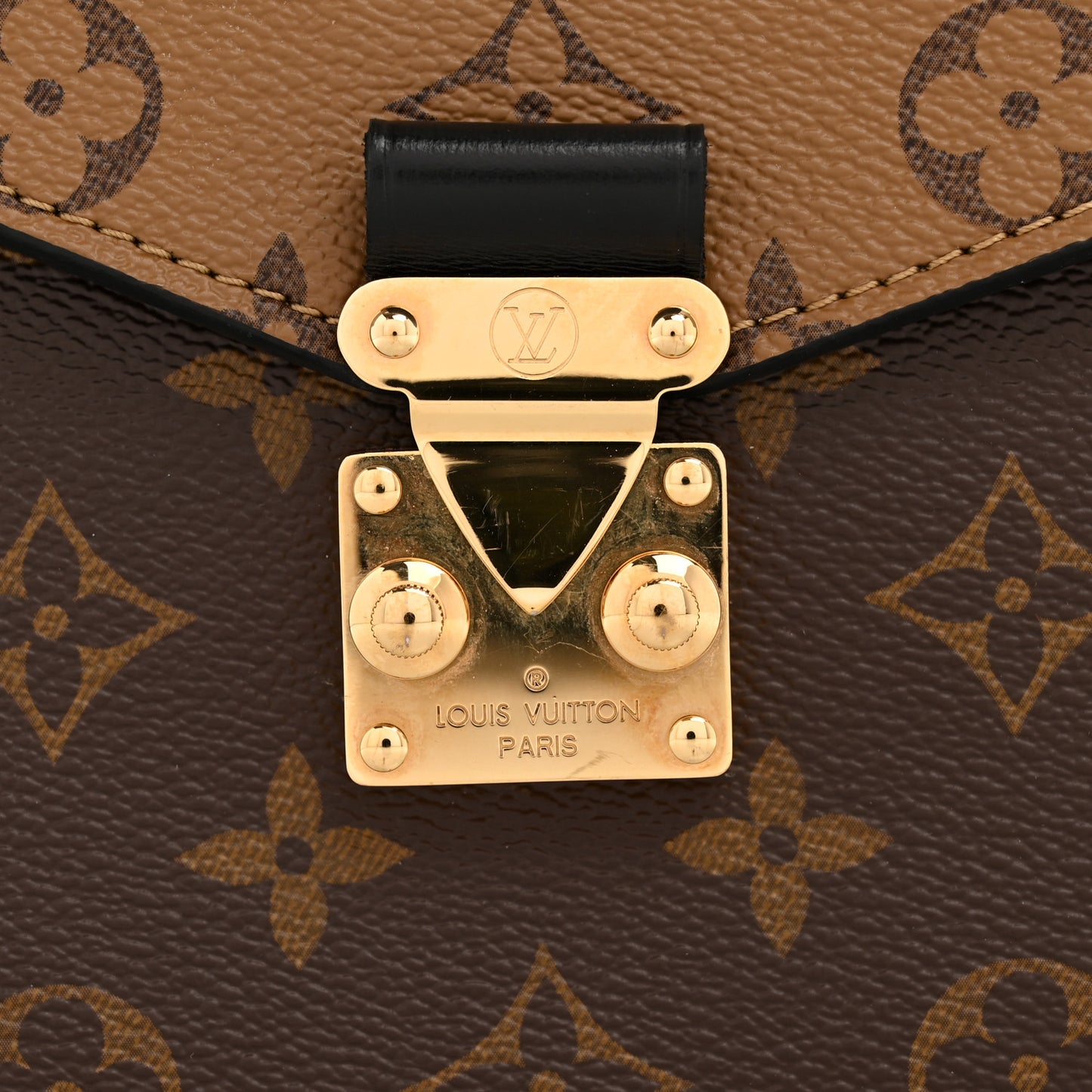 Reverse Monogram Pochette Metis