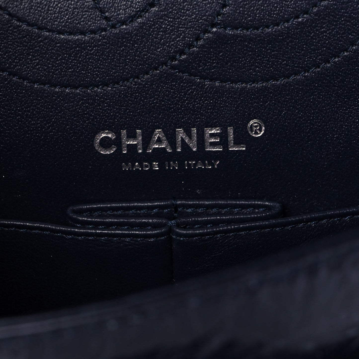 Distressed Patent Quilted 2.55 Reissue 225 Flap Navy