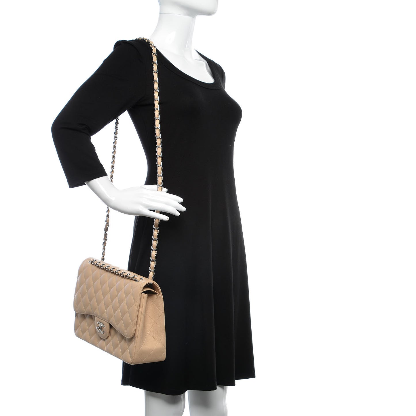 Caviar Quilted Jumbo Double Flap Beige Clair