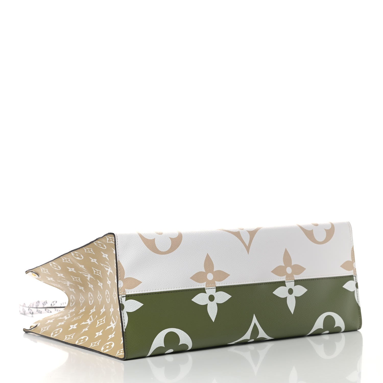 Louis Vuitton Monogram Giant Onthego GM Kaki Beige 3 of 4