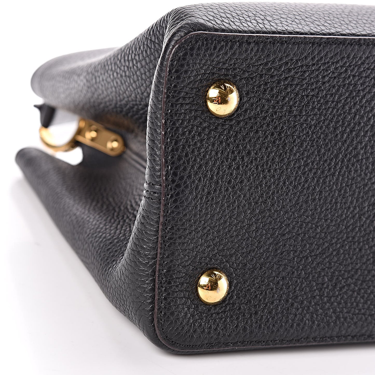 Taurillon Capucines MM Black