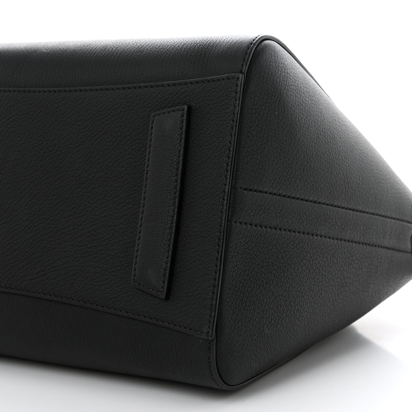 Sugar Goatskin Medium Antigona Black