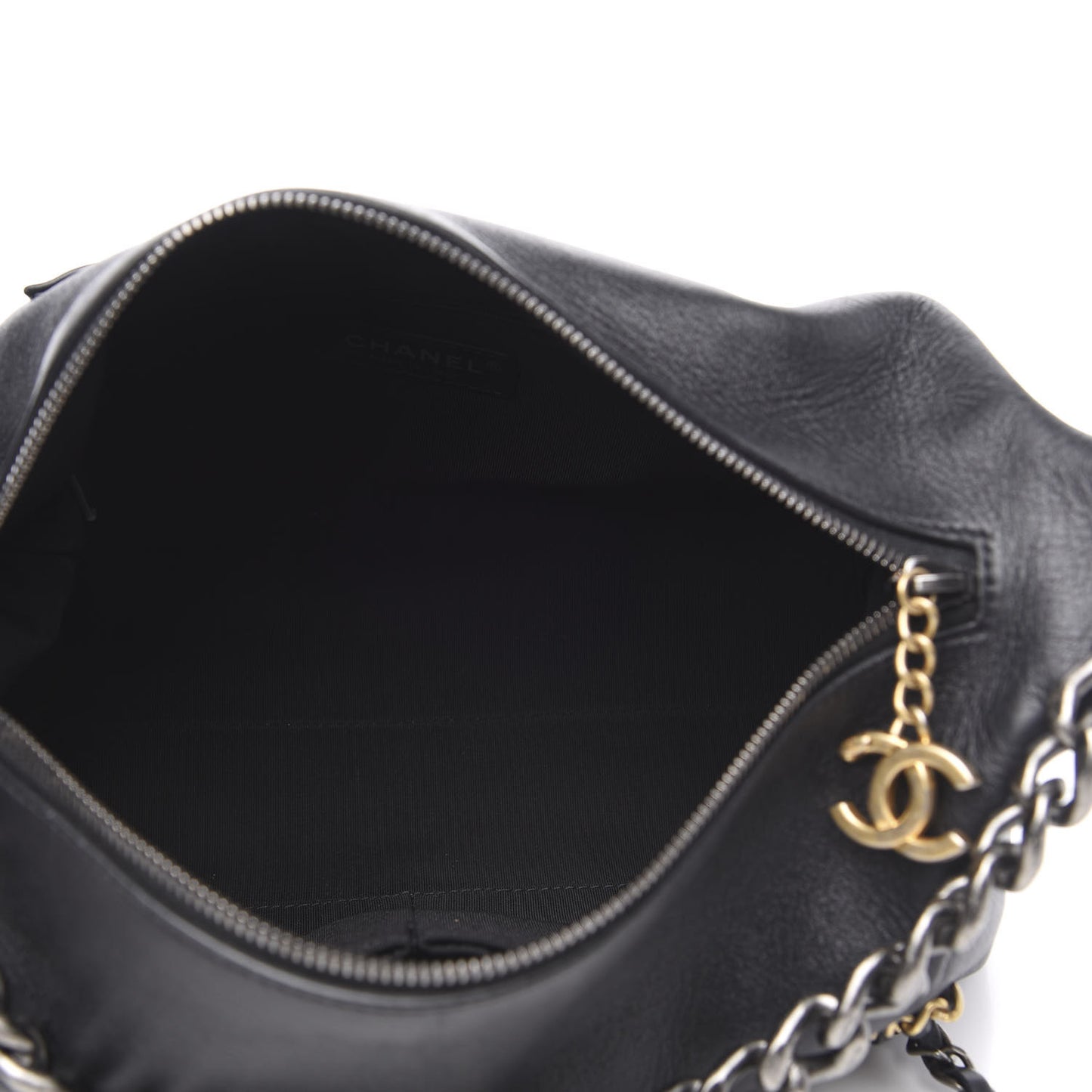 Calfskin Chain 20s Signature Hobo Black