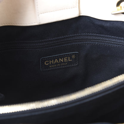 Chanel Wrinkled Lambskin Chevron Quilted Surpique Tote White 9 of 11