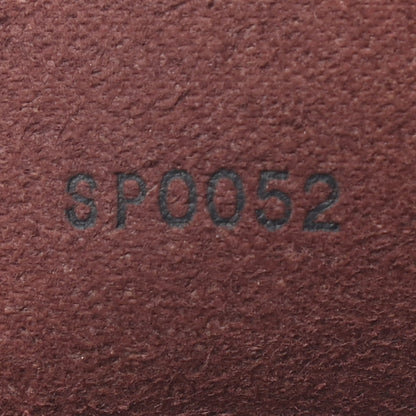Louis Vuitton Taiga Kendall PM Acajou 7 of 17
