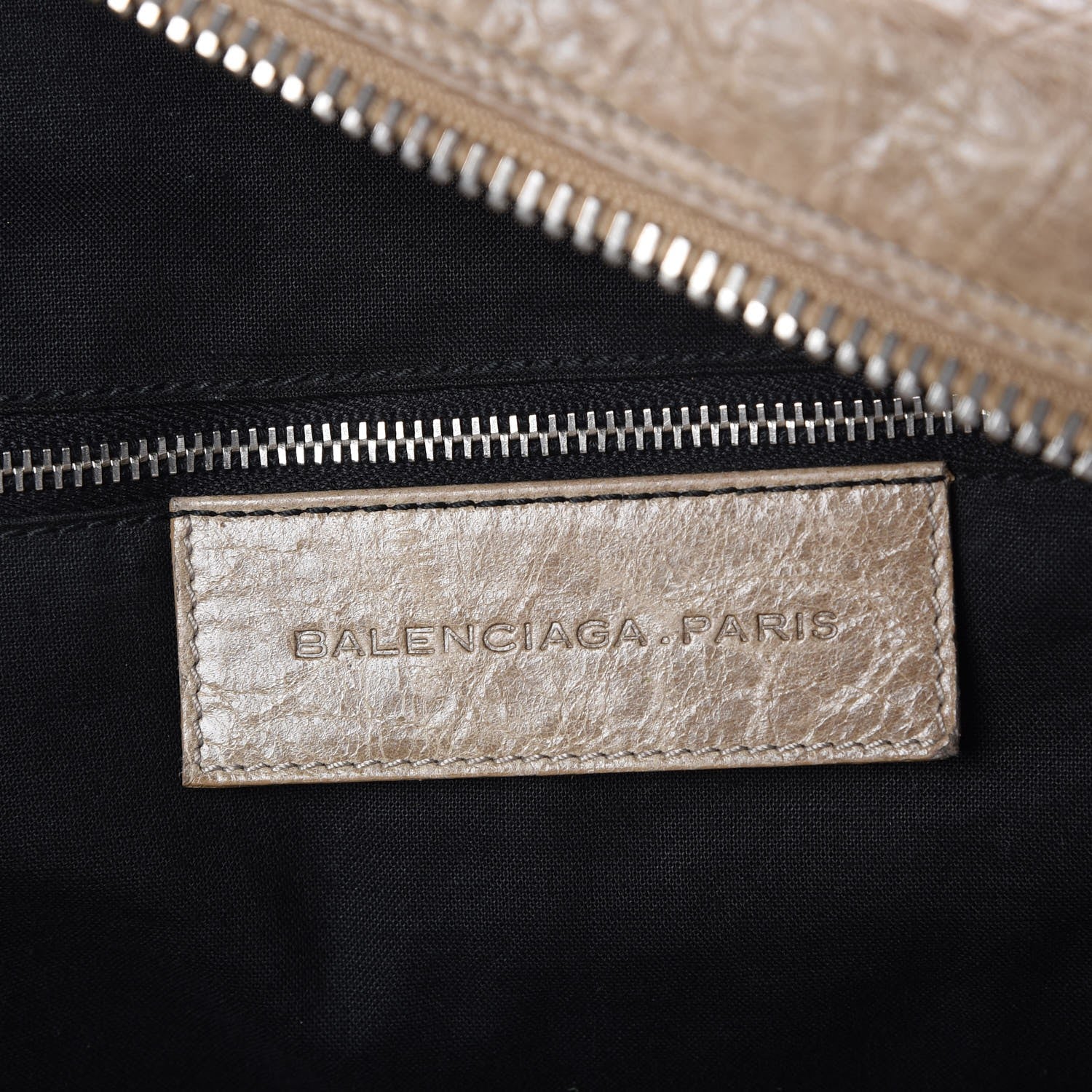 Balenciaga Agneau Quilted Matelasse MM Tote 6 of 7