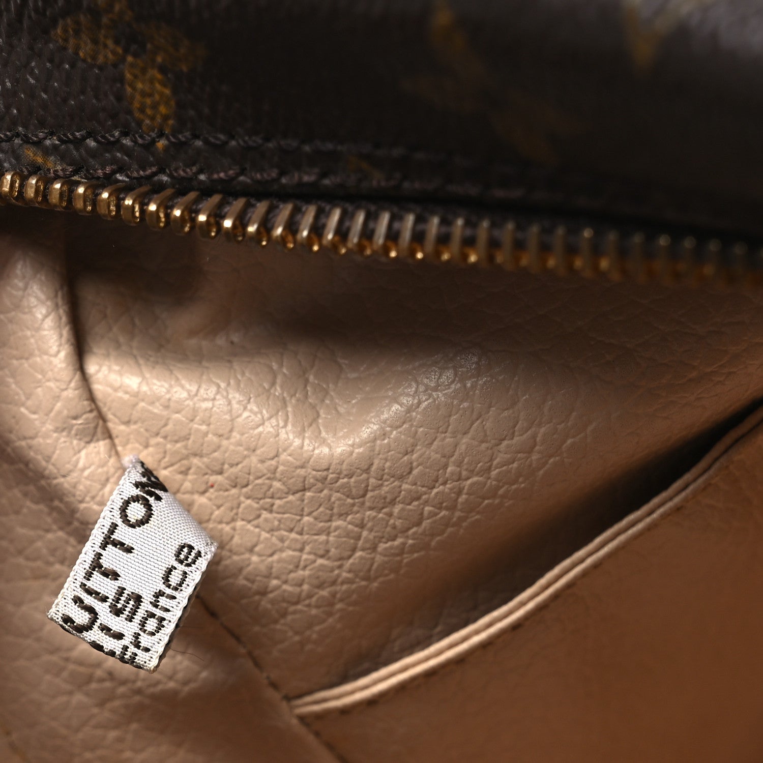 Louis Vuitton Monogram Trousse Toilette 28 7 of 11
