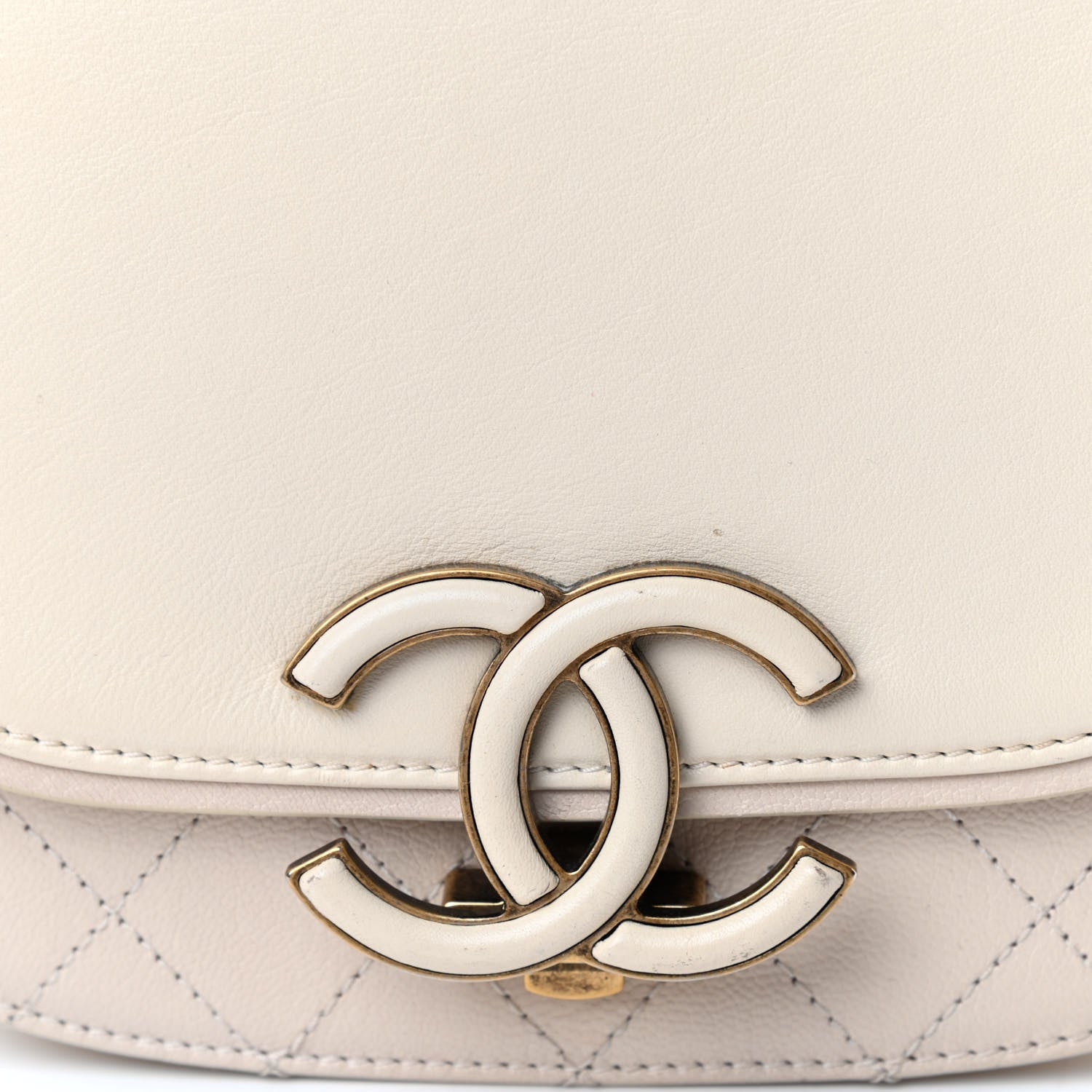 Chanel Shiny Calfskin Goatskin Quilted Small Coco Curve Messenger Flap White 10 of 10