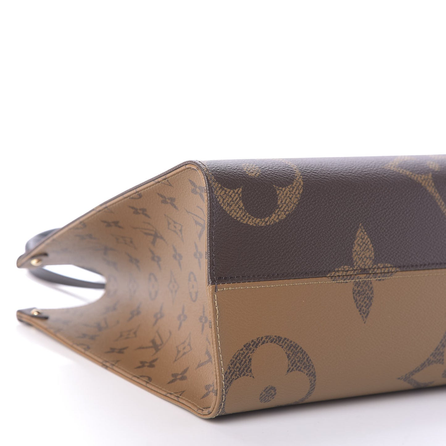Reverse Monogram Giant Onthego MM