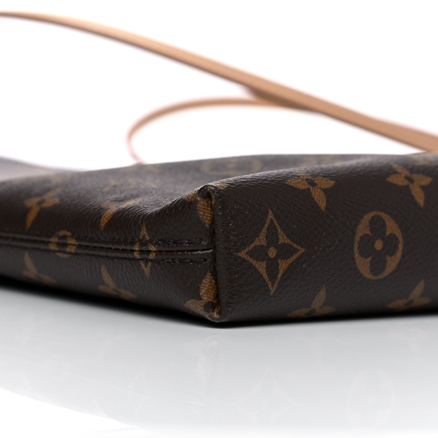 Louis Vuitton Monogram Carry It 7 of 9
