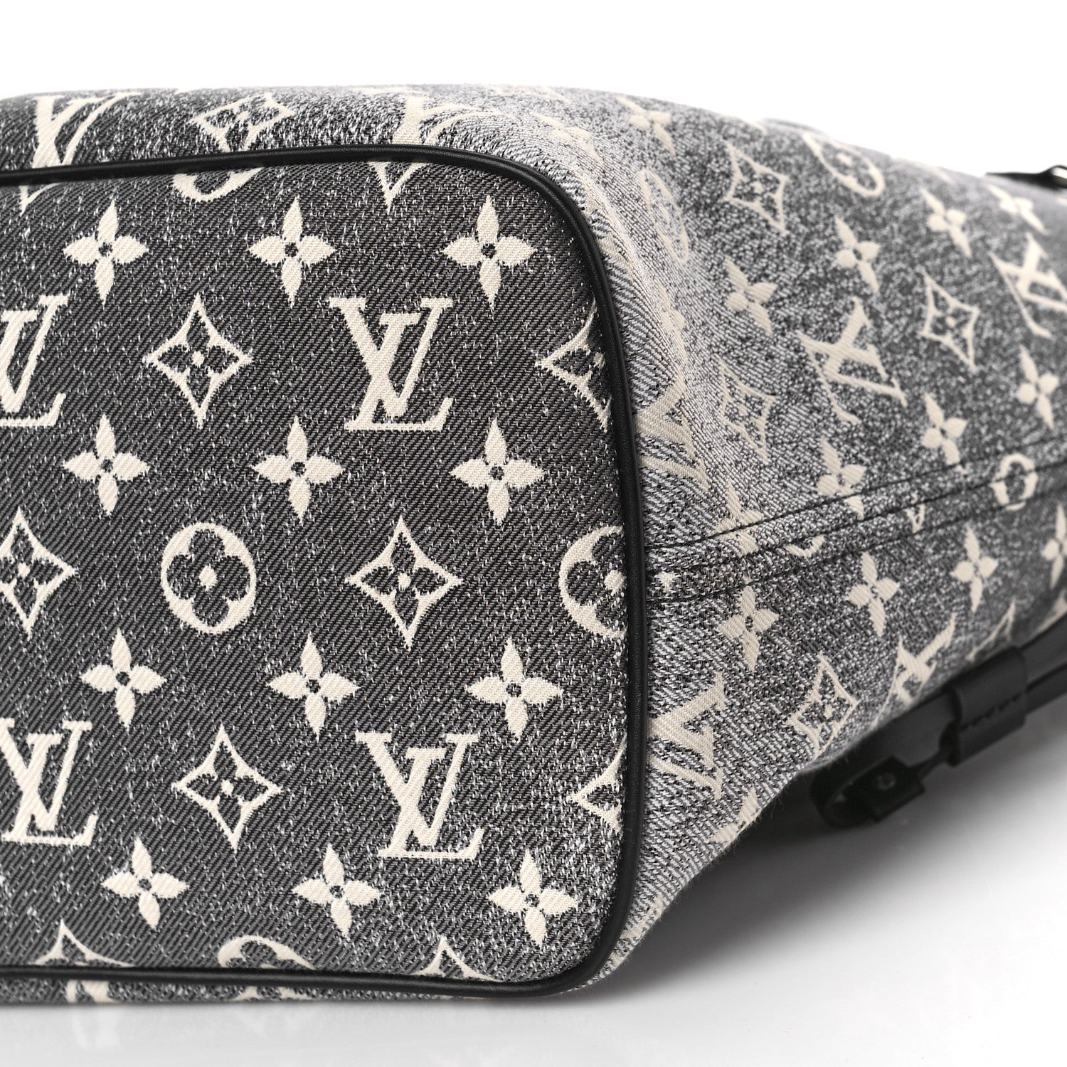Louis Vuitton Denim Monogram Jacquard Neverfull MM Grey 9 of 9