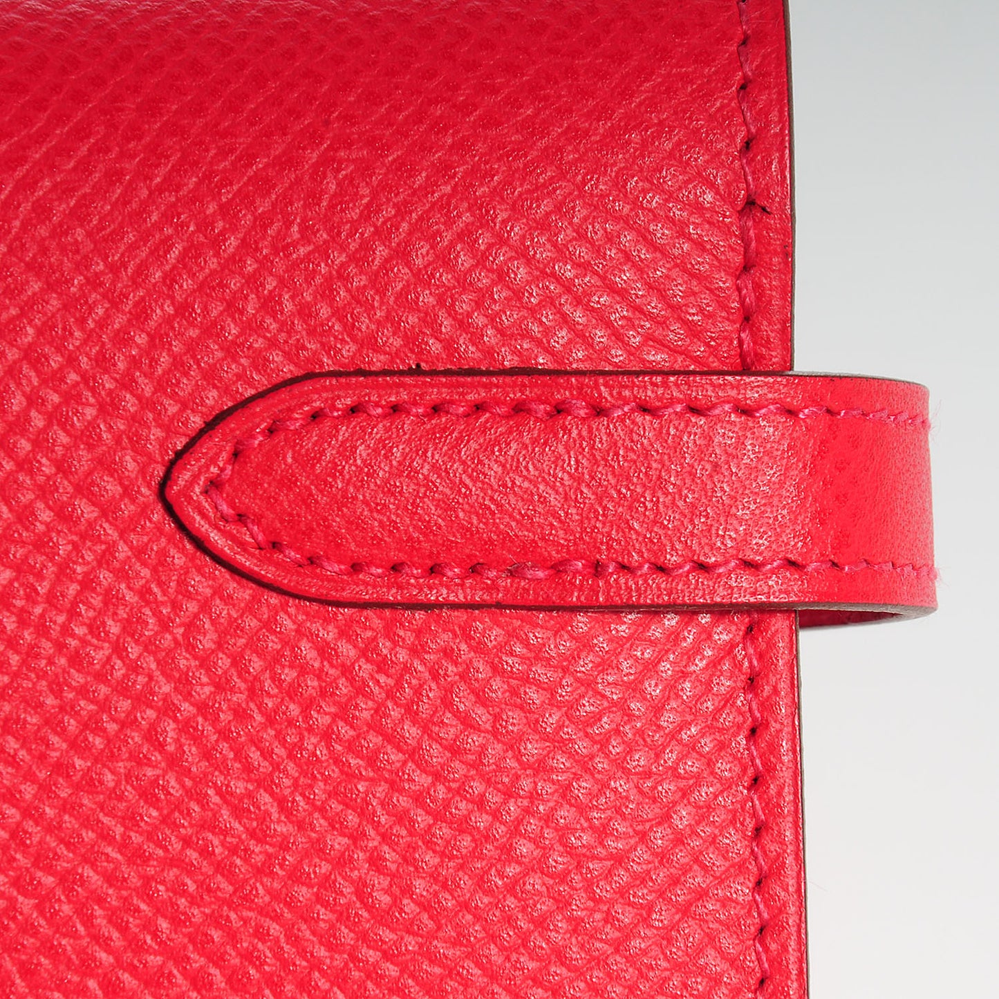 Epsom Kelly Tri-Fold Wallet Rouge Vif