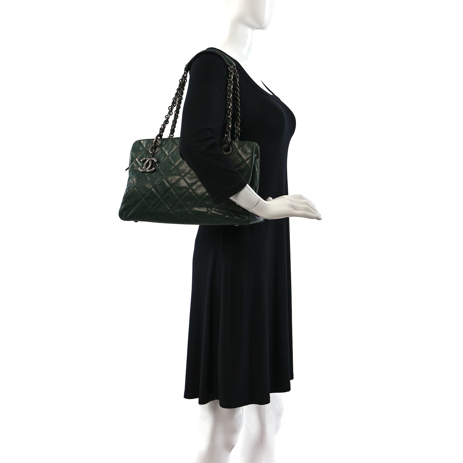 Chanel Caviar Quilted Chic Shopping Tote Green 2 of 7