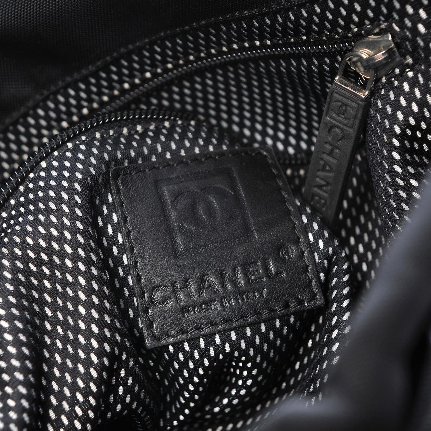 Coated Canvas Sport Messenger Black
