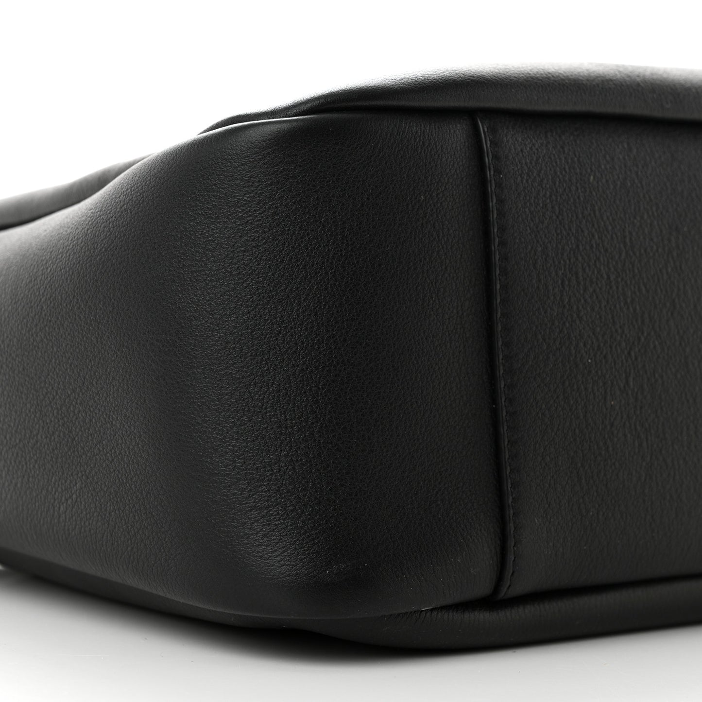 Smooth Calfskin Large Le 5 A 7 Soft Hobo Black