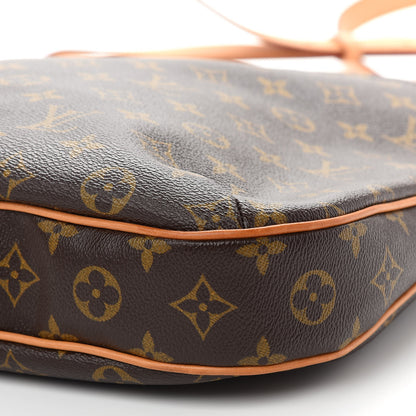 Louis Vuitton Monogram Odeon MM 8 of 9