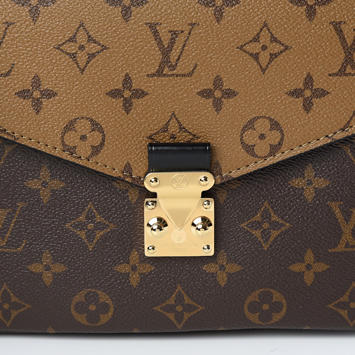 Reverse Monogram Pochette Metis