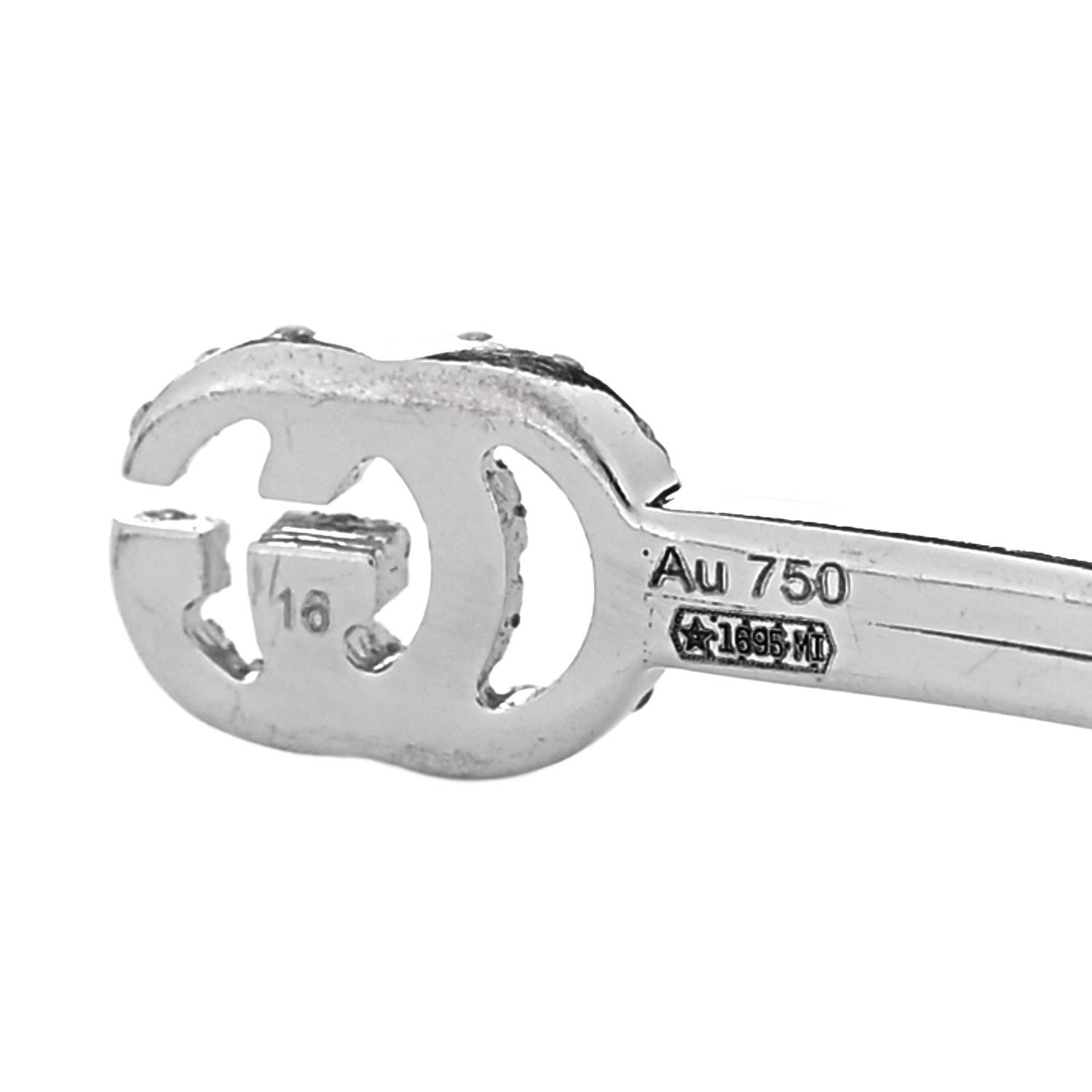 Gucci 18K White Gold Diamond GG Running Cuff Bracelet 4 of 4
