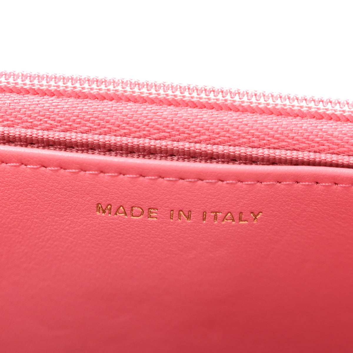Caviar Quilted CC Turnlock Wallet On Chain WOC Pink