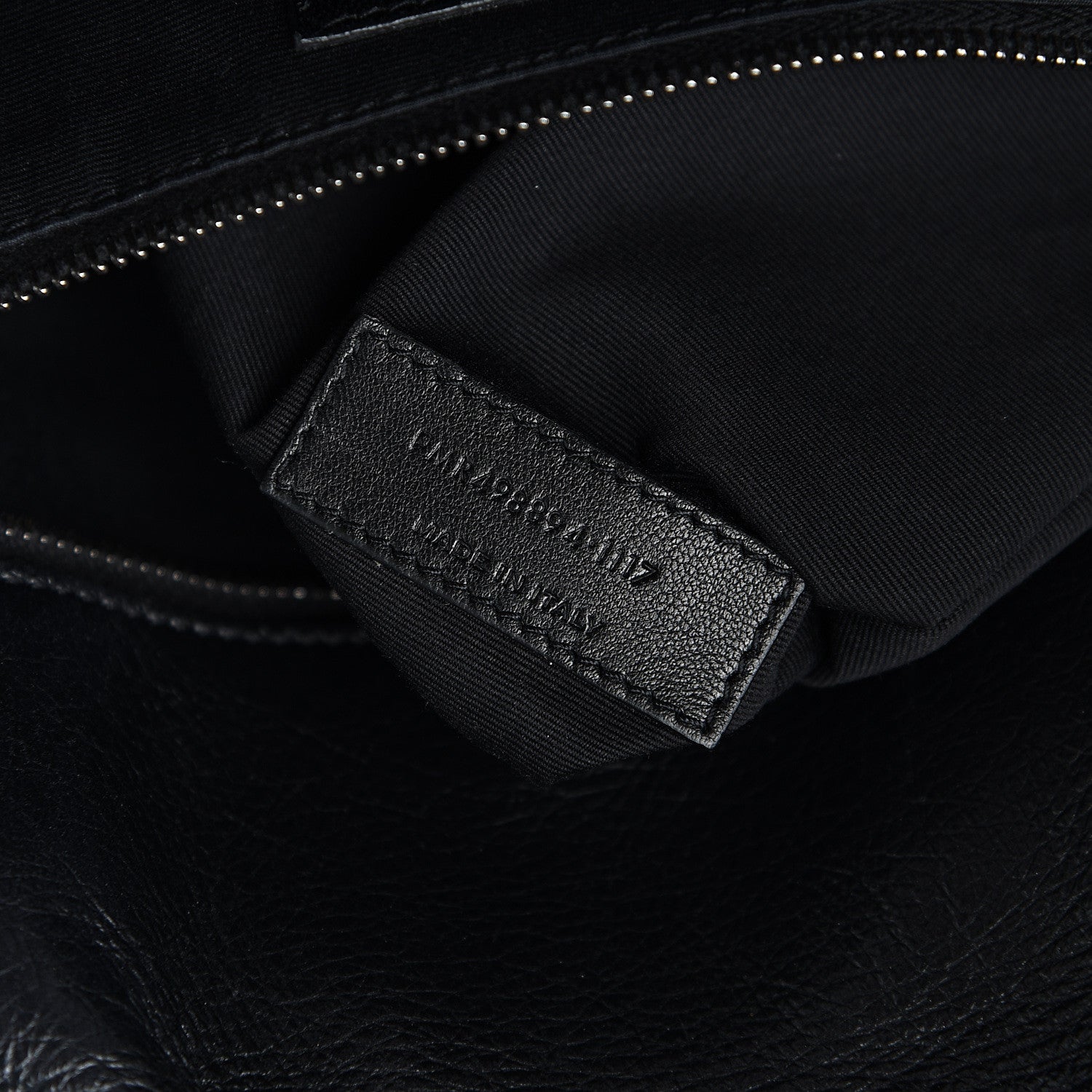 Saint Laurent Crinkled Calfskin Matelasse Monogram Medium Niki Chain Satchel Black 6 of 10