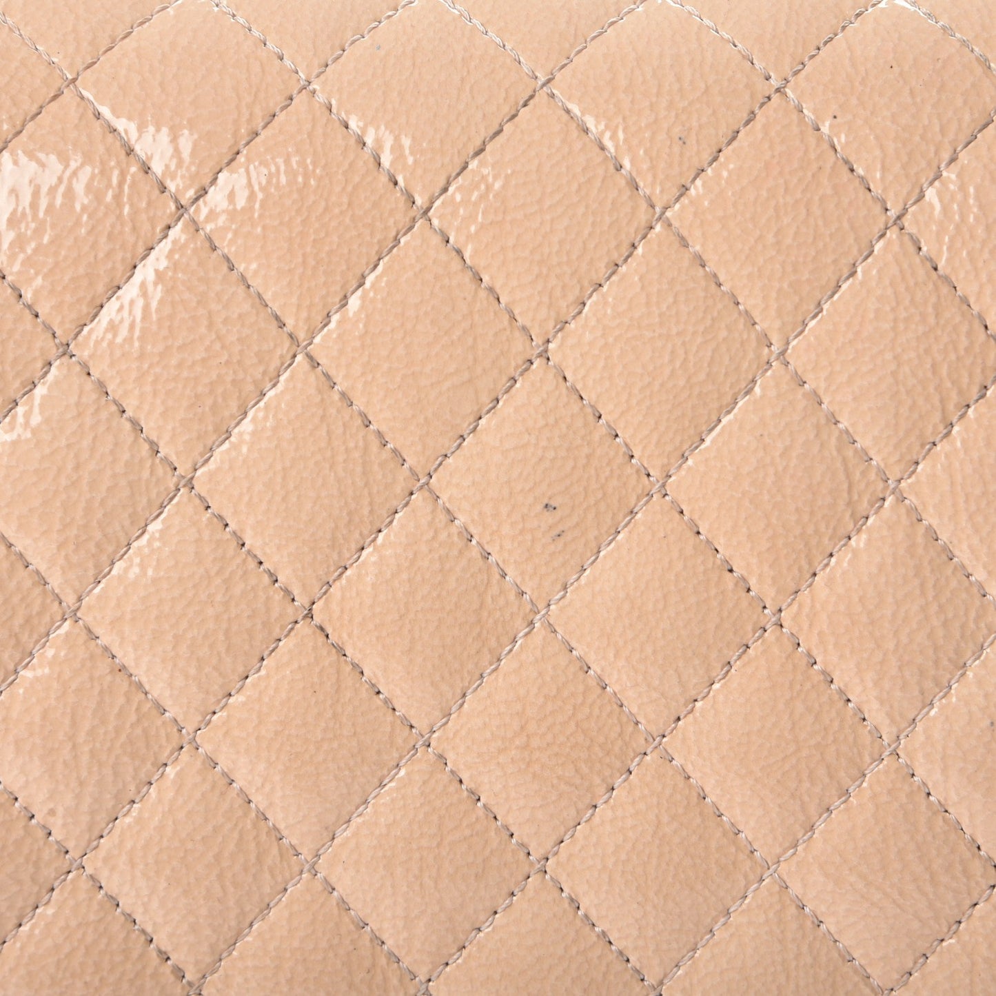 Patent Goatskin Quilted New Medium Boy Flap Beige Clair