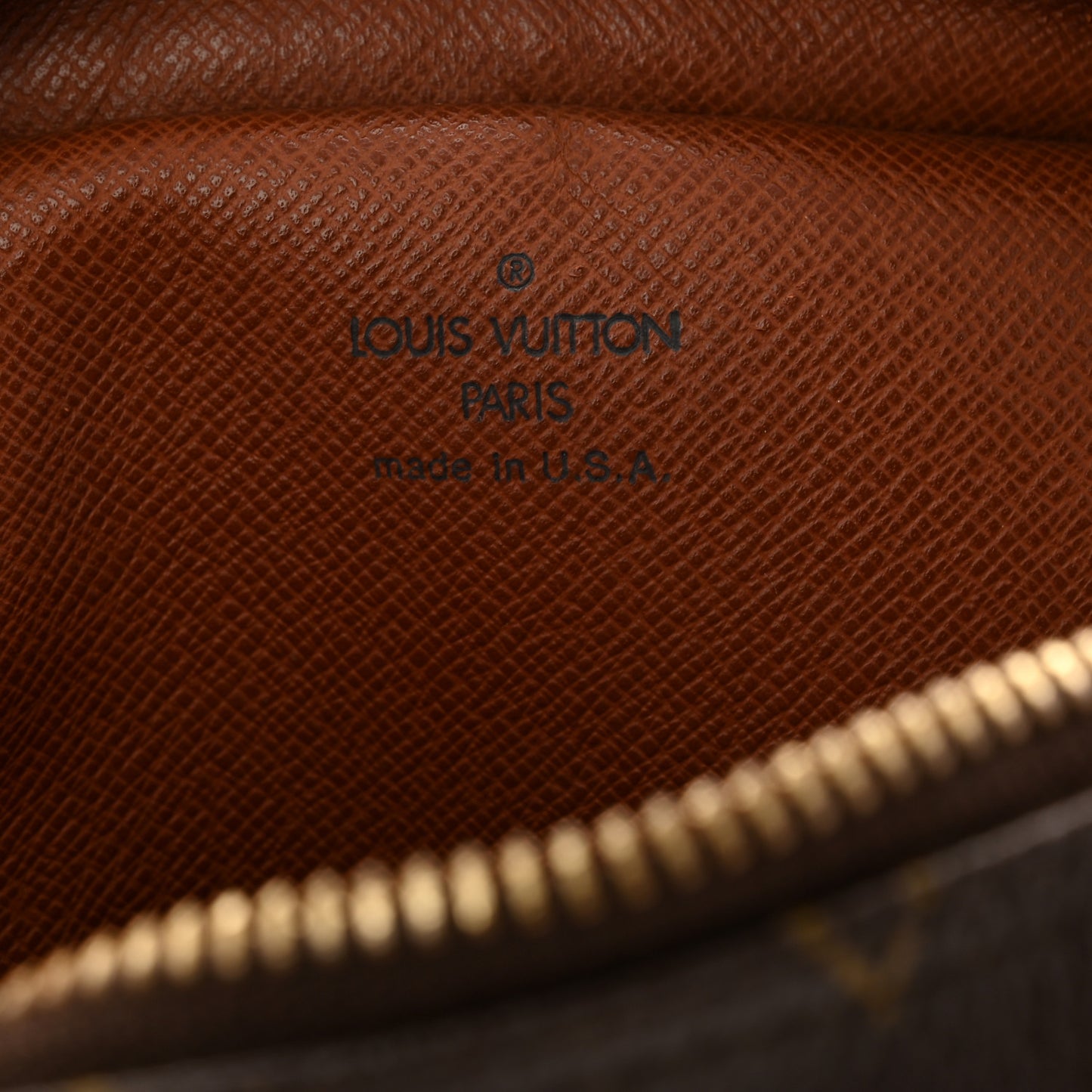 Monogram Amazone