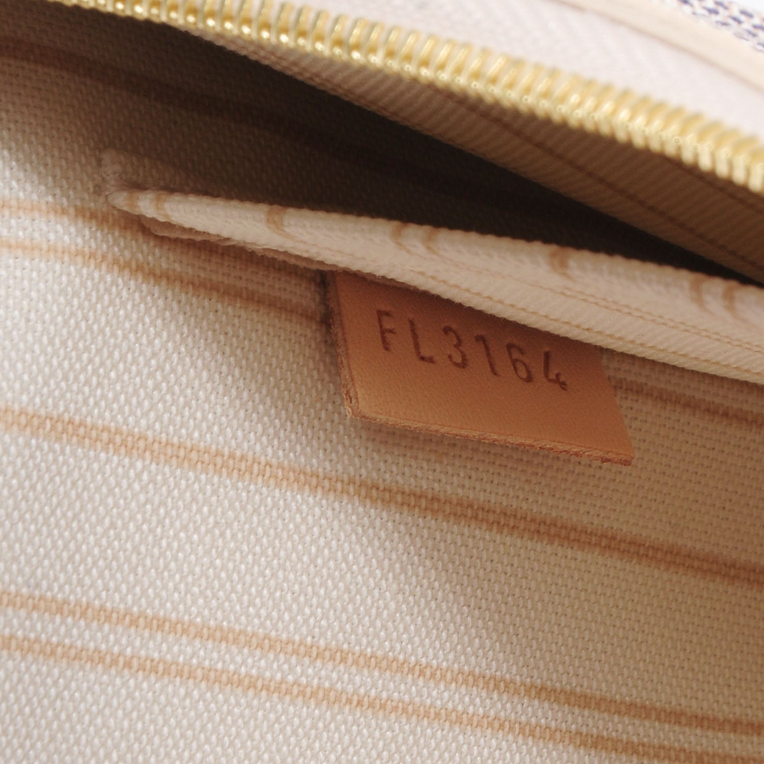 Louis Vuitton Damier Azur Neverfull MM GM Pochette 7 of 7