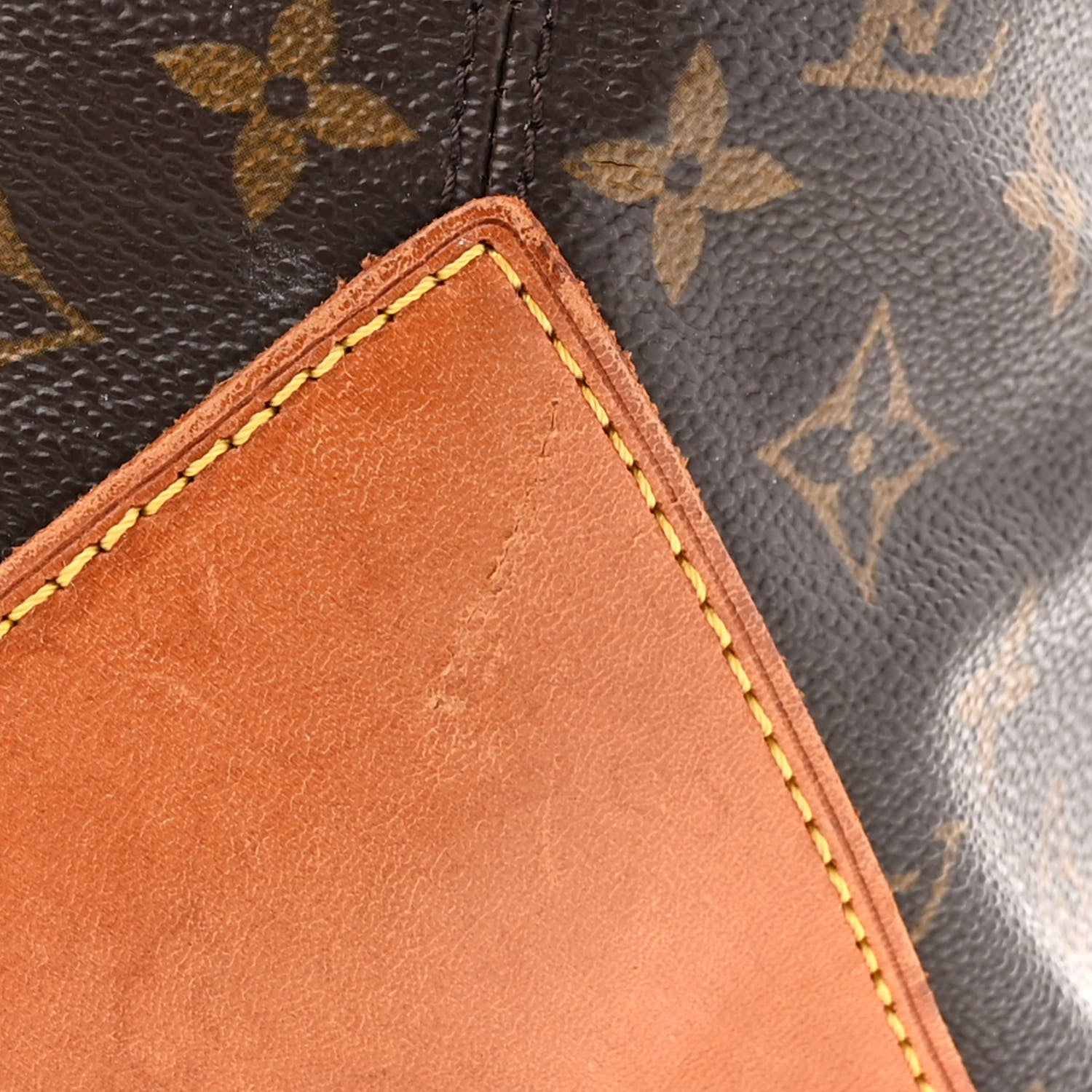 Louis Vuitton Monogram Cabas Mezzo 20 of 22