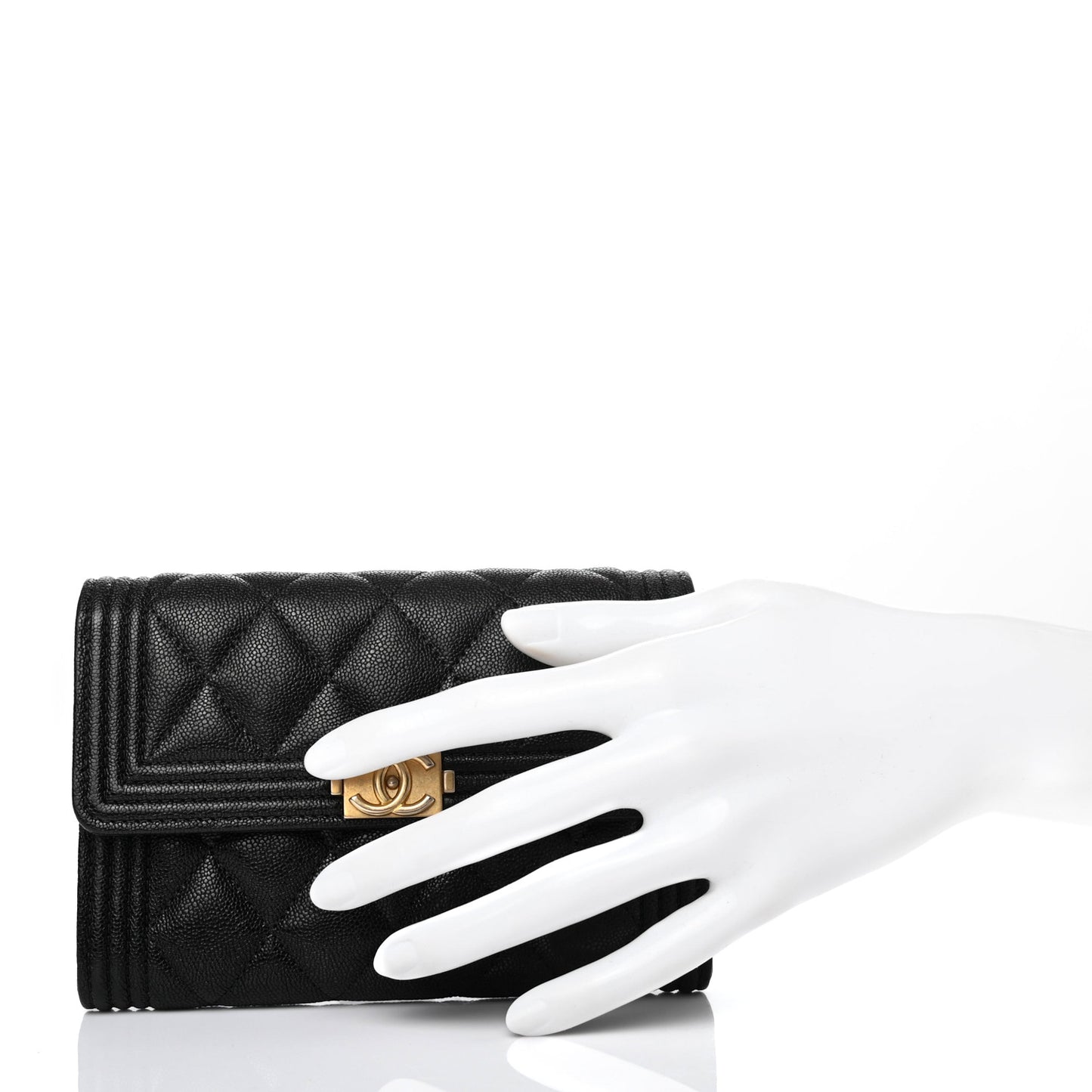 Caviar Quilted Medium Boy Flap Wallet Black