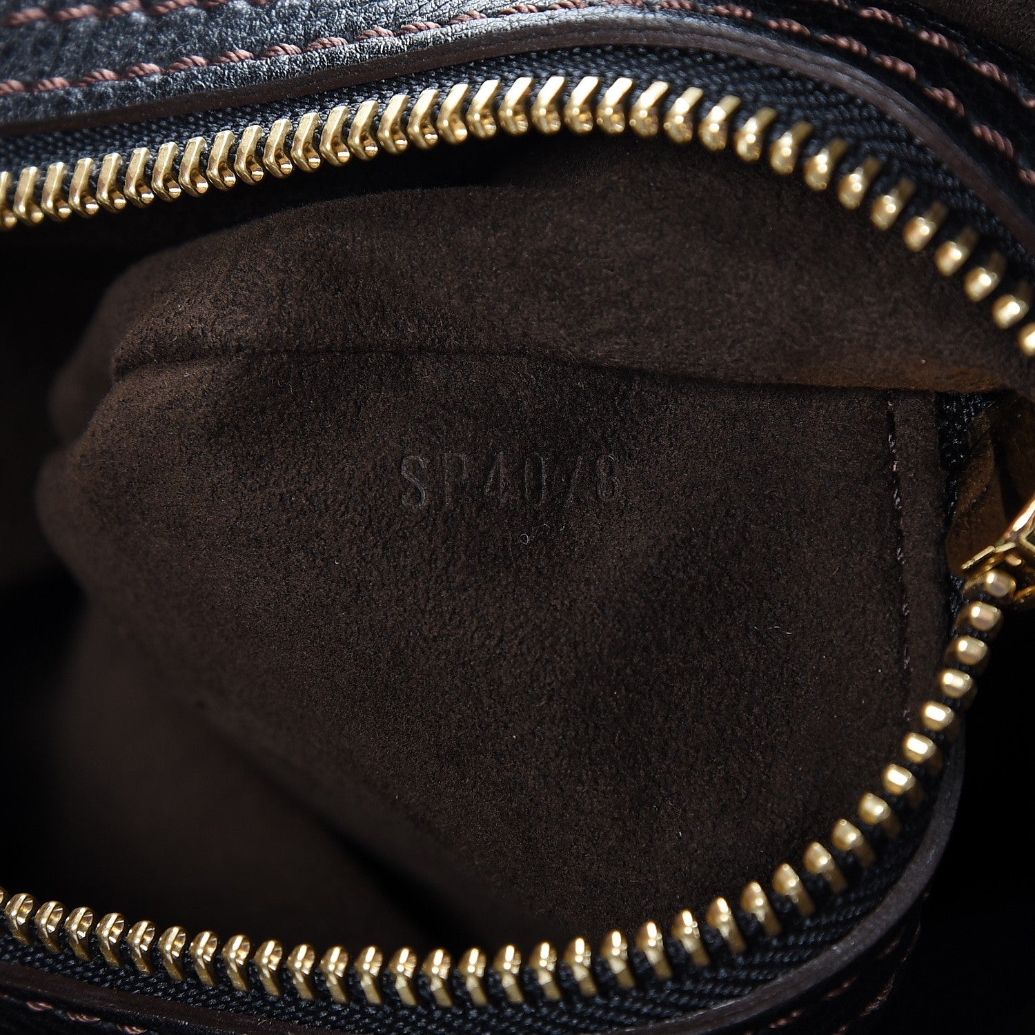 Louis Vuitton Mahina L Black 7 of 8