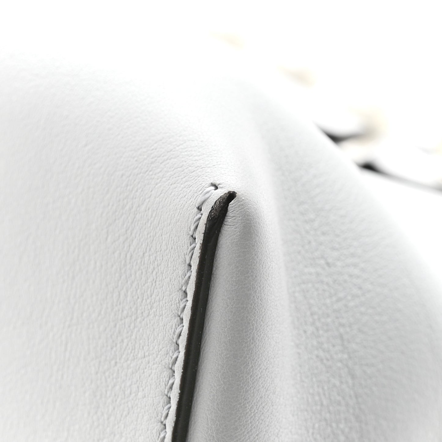 Vitello Dolce Pearl Scalloped Medium By The Way Boston Bag Grigio Perla