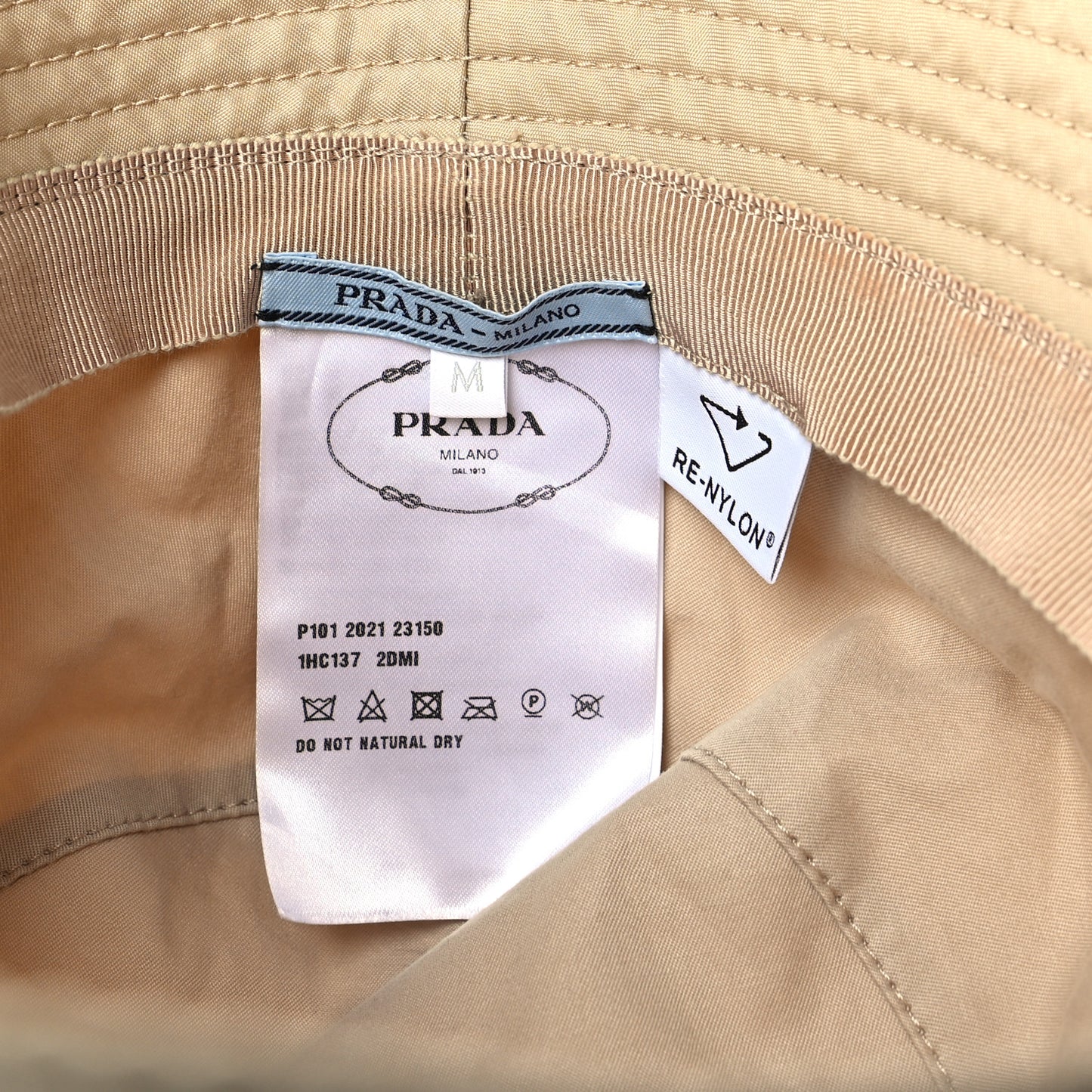 Re-Nylon Metal Triangle Logo Womens Bucket Hat M Deserto