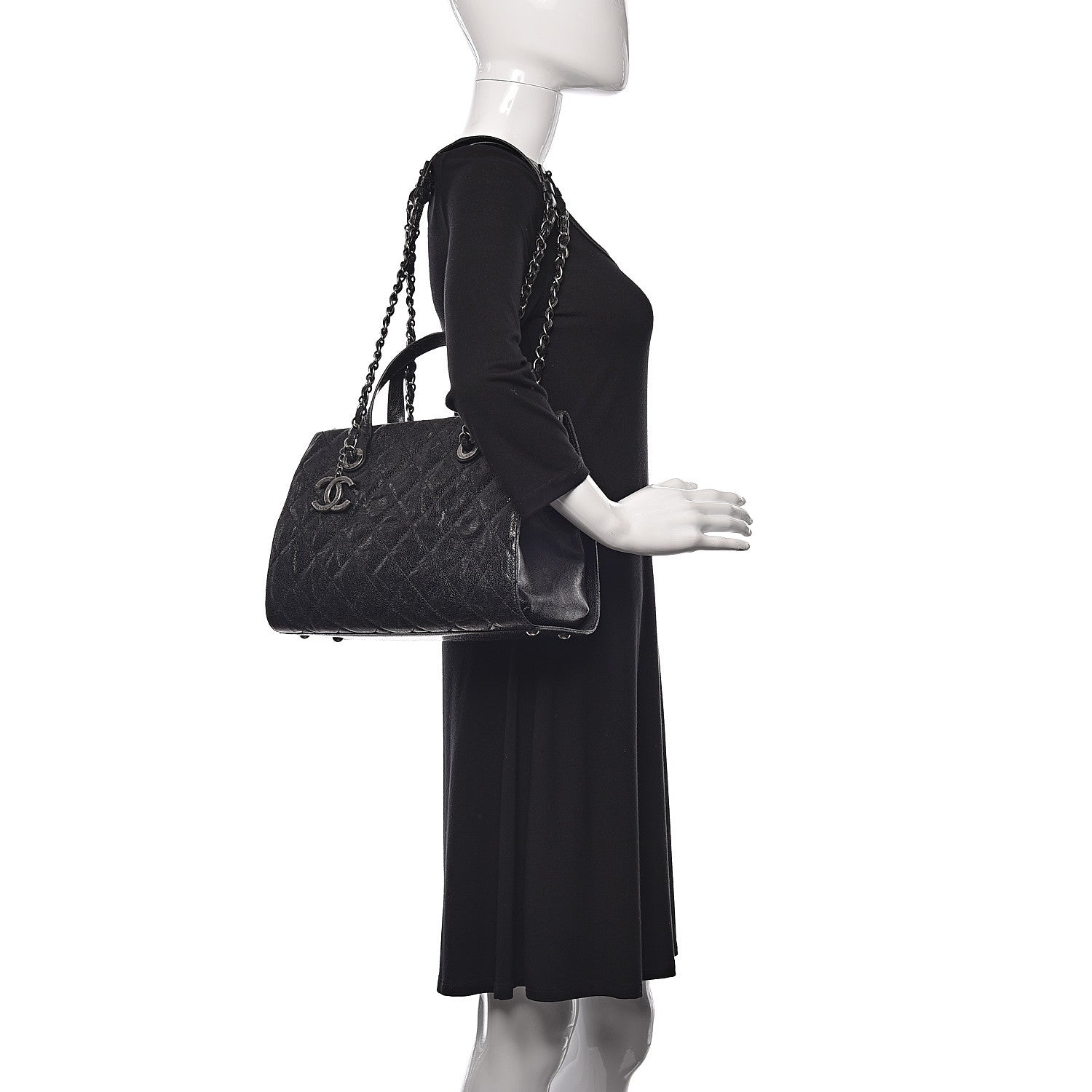 Chanel Crumpled Grained Calfskin Quilted CC Crave Tote Black 2 of 11