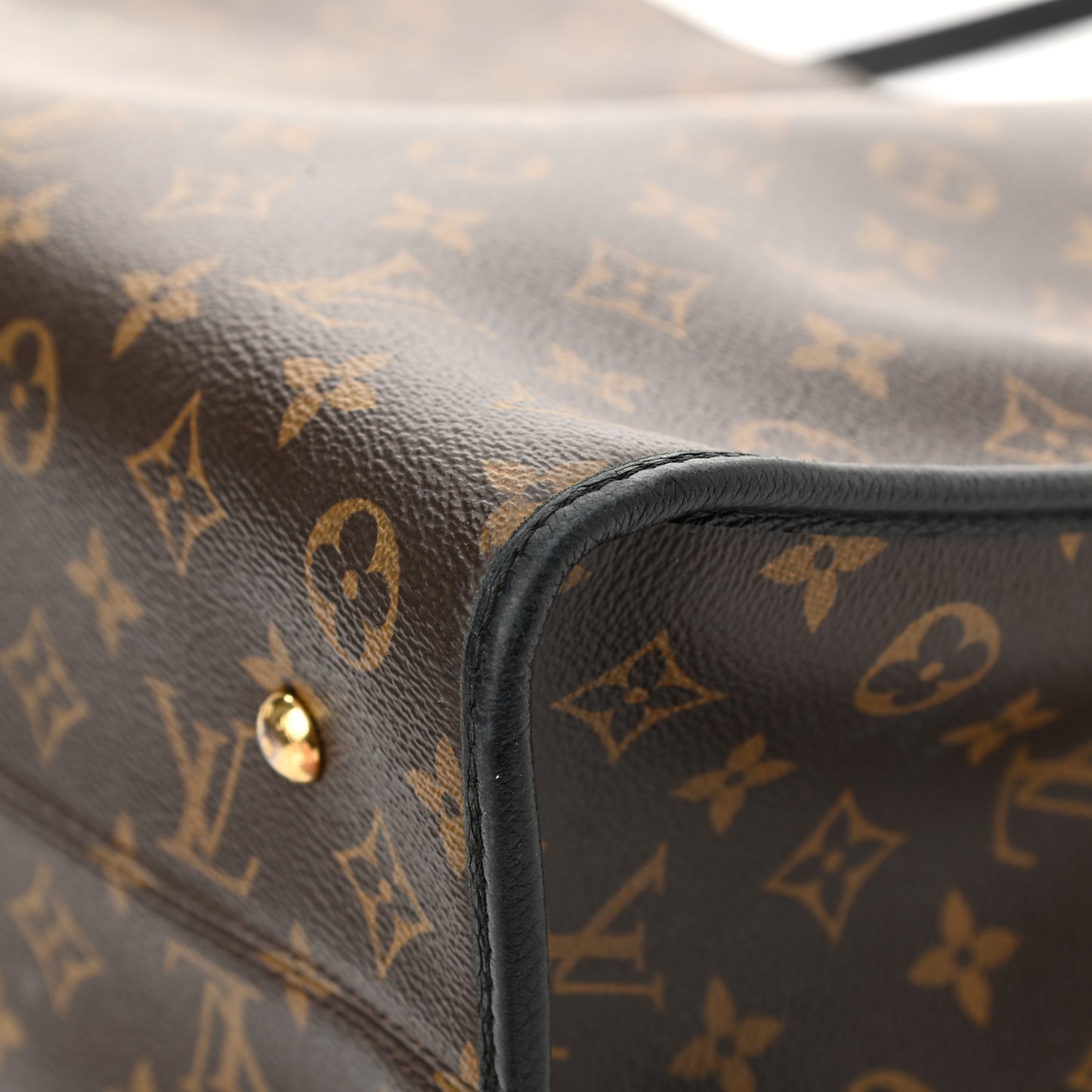 Monogram Popincourt MM Black