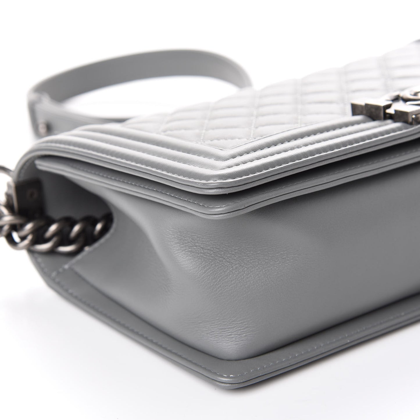 Lambskin Quilted Medium Boy Flap Grey