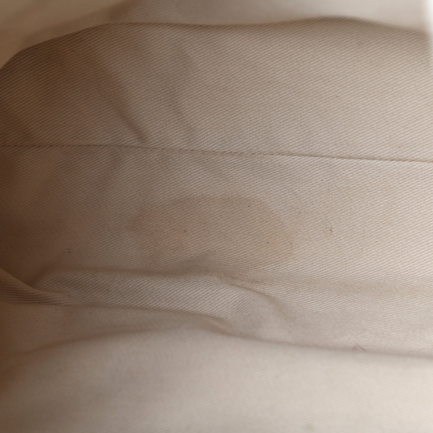 Caviar Stitched CC Pocket Tote White