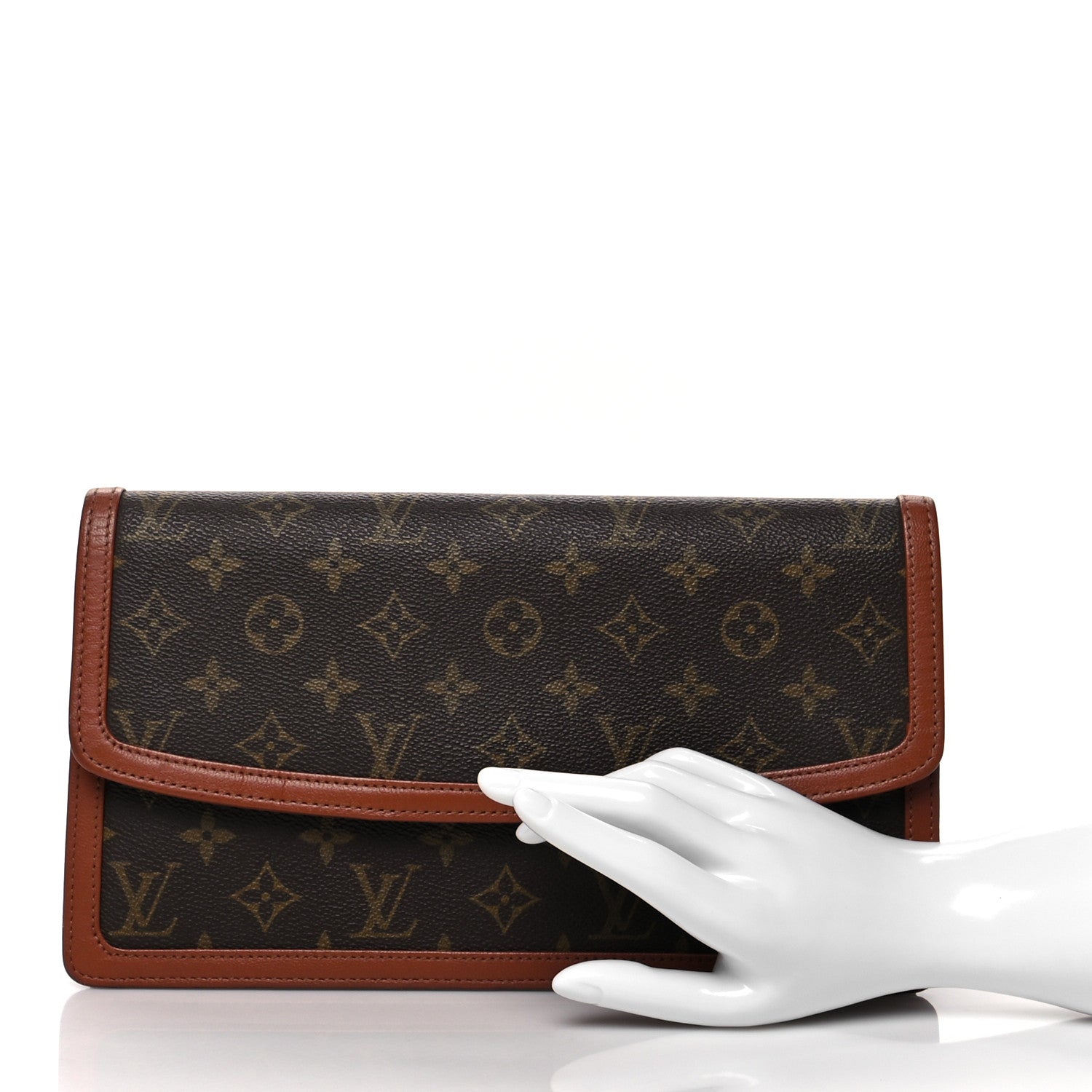 Louis Vuitton Monogram Pochette Dame 29 2 of 9