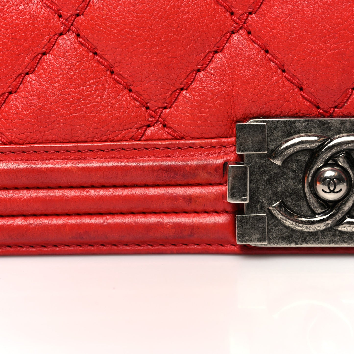 Calfskin Double Stitch New Medium Boy Flap Red